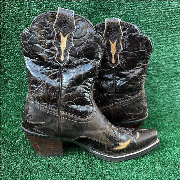 Ariat Brown Heeled Boots - Picture 5 of 10